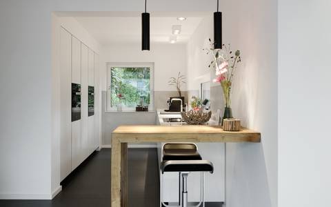 Bild: Moderne Küche in der erweiterten Doppelhaushälfte