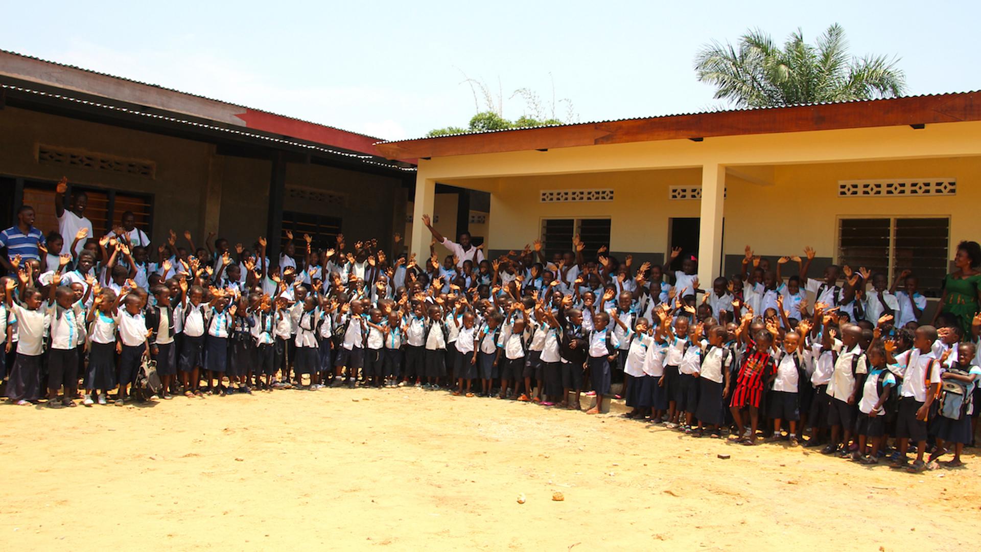 Bild: Schüler in Maluku