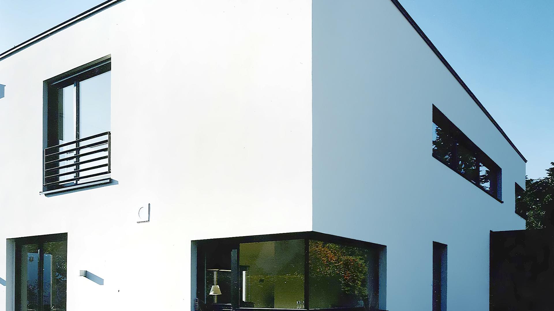 Bild: Klare Formensprache: Einfamilienhaus mit Stil